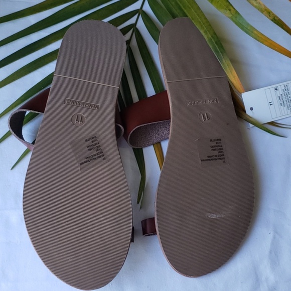 Women's Slide Sandal
- Cognac - Picture 4 of 4